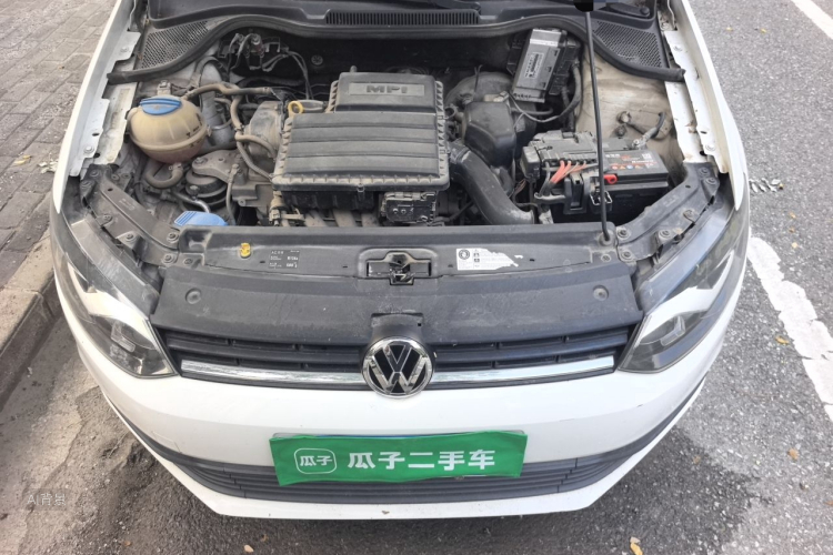 Volkswagen Polo 2016 car image #22