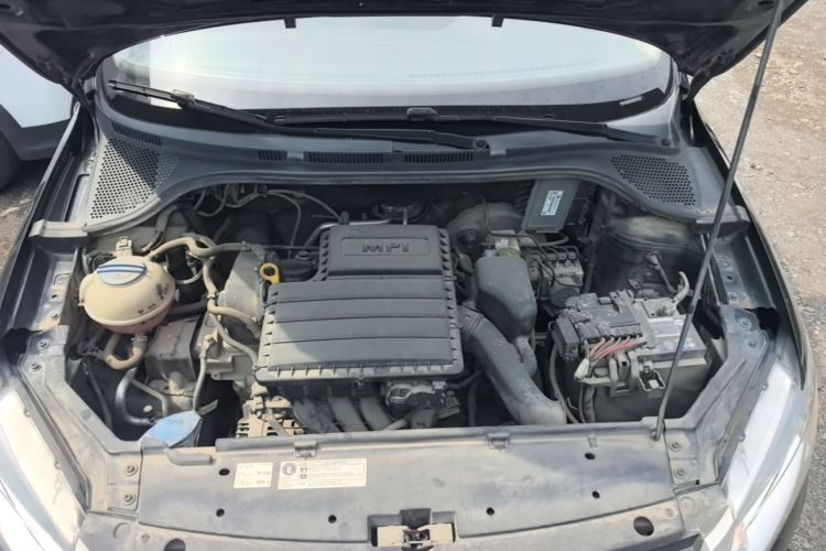 Volkswagen Santana 2016 car image #20