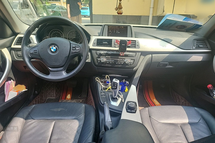 BMW 3 Series 2014 car image #11