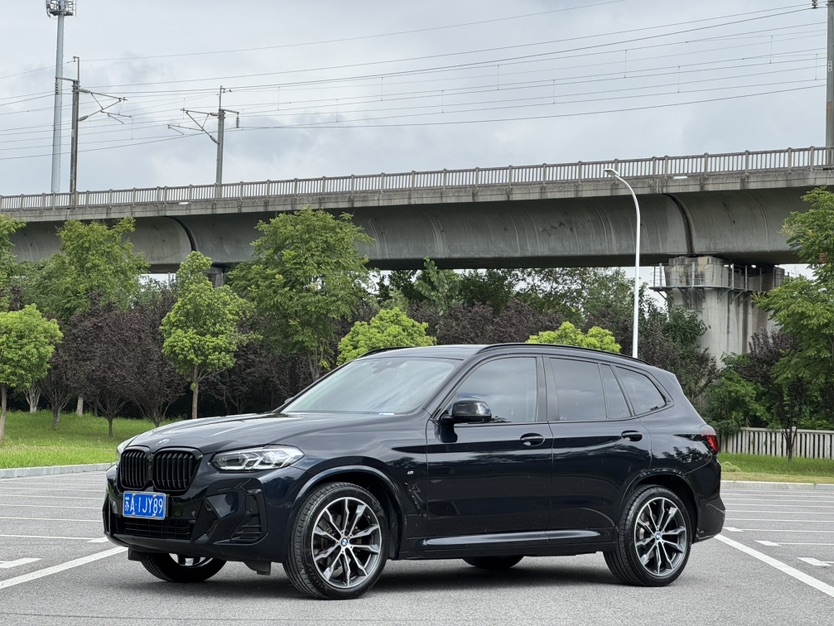 BMW X3 2022 BMW X3 2022 car image