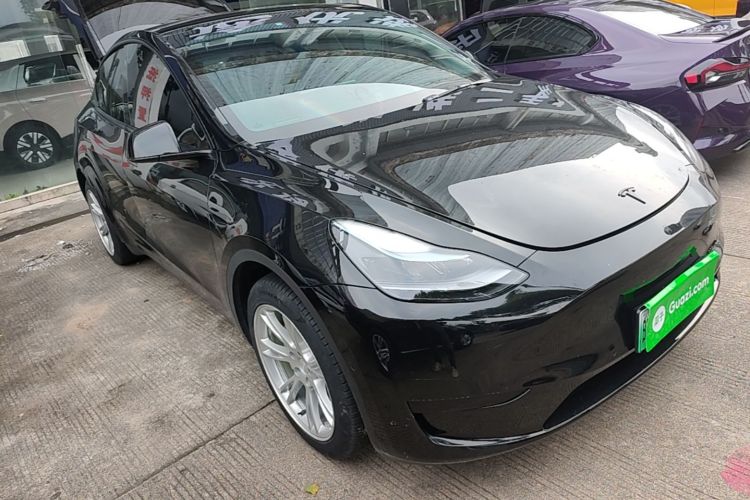 Tesla Model Y 2022 #4 Tesla Model Y 2022 car image #4