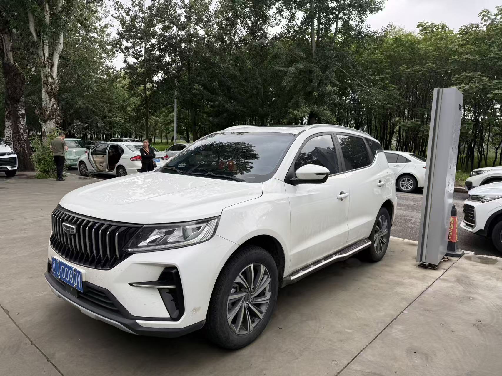 GEELY Vision X6 2023 car image 