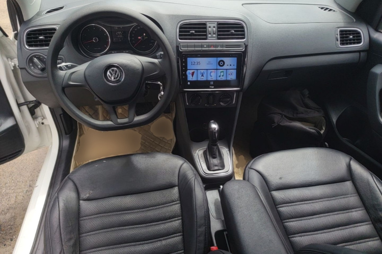 Volkswagen Polo 2015 #10 Volkswagen Polo 2015 car image #10