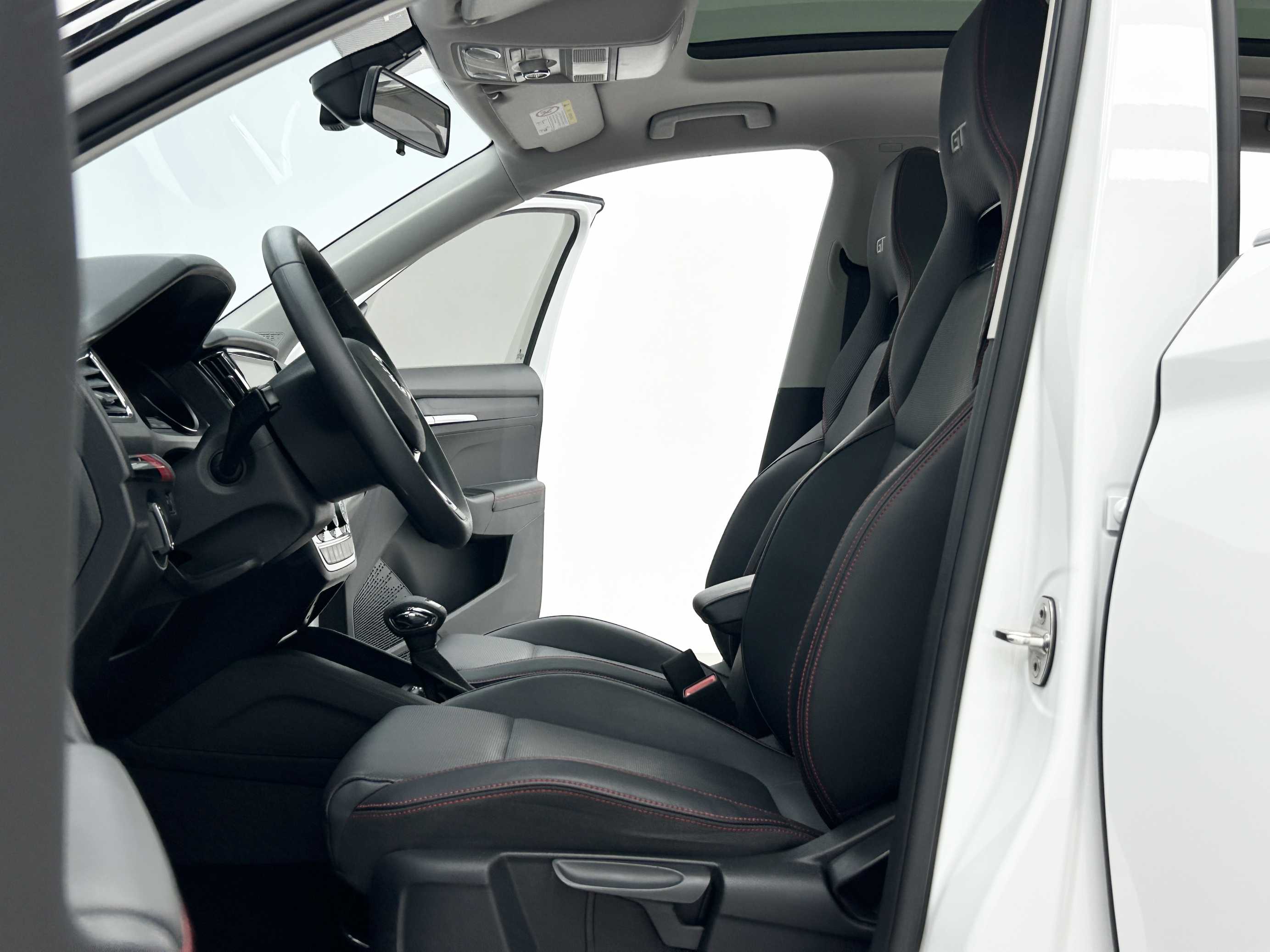 Skoda Kamiq 2024 immagine di auto #2