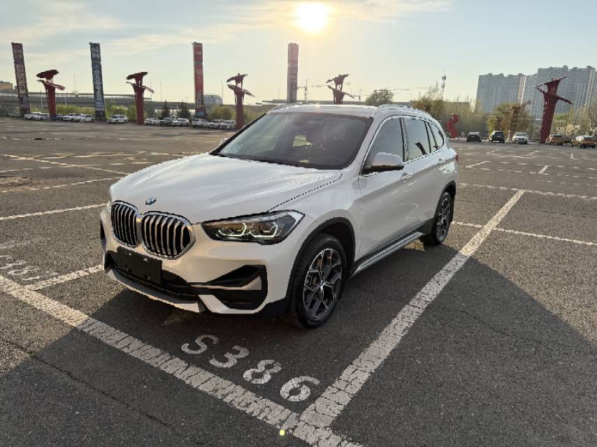 BMW X1 2022 BMW X1 2022 car image