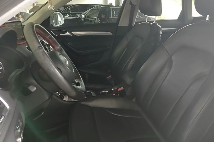 Audi Q3 2015 #17 Audi Q3 2015 car image #17