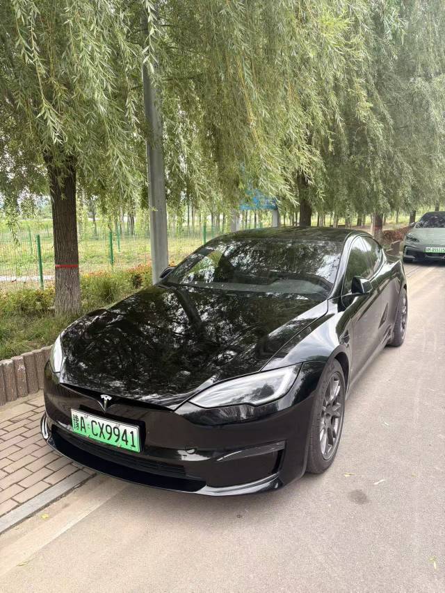 Tesla Model S 2024 car image 