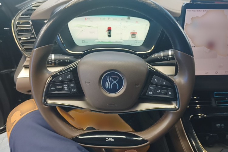 BYD Han 2023 car image #15