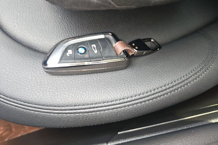 BMW X1 2019 #9 BMW X1 2019 car image #9