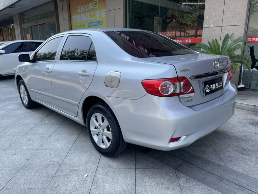 Toyota Corolla 2014 #9 Toyota Corolla 2014 car image #9
