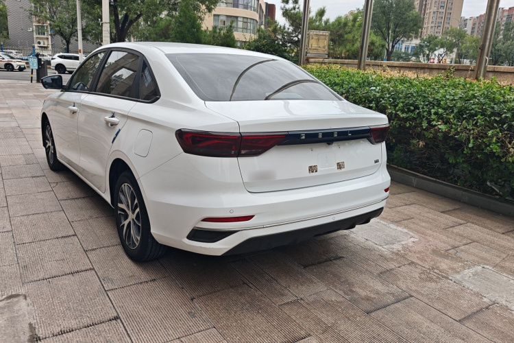 GEELY Emgrand 2022 #8 GEELY Emgrand 2022 car image #8