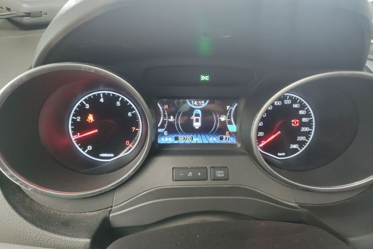 BYD Yuan 2016 #12 BYD Yuan 2016 car image #12