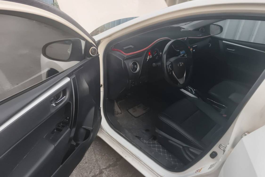 Toyota Corolla 2018 car image #25