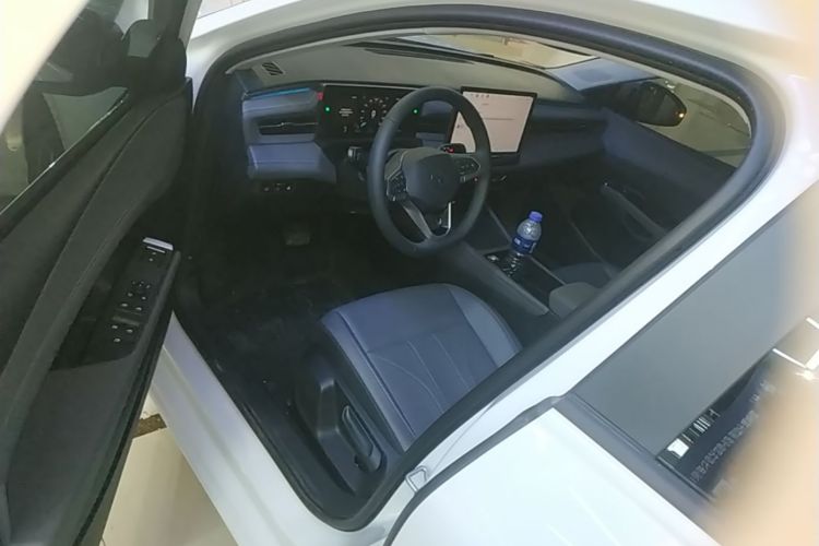Volkswagen Lavida 2026 car image #16