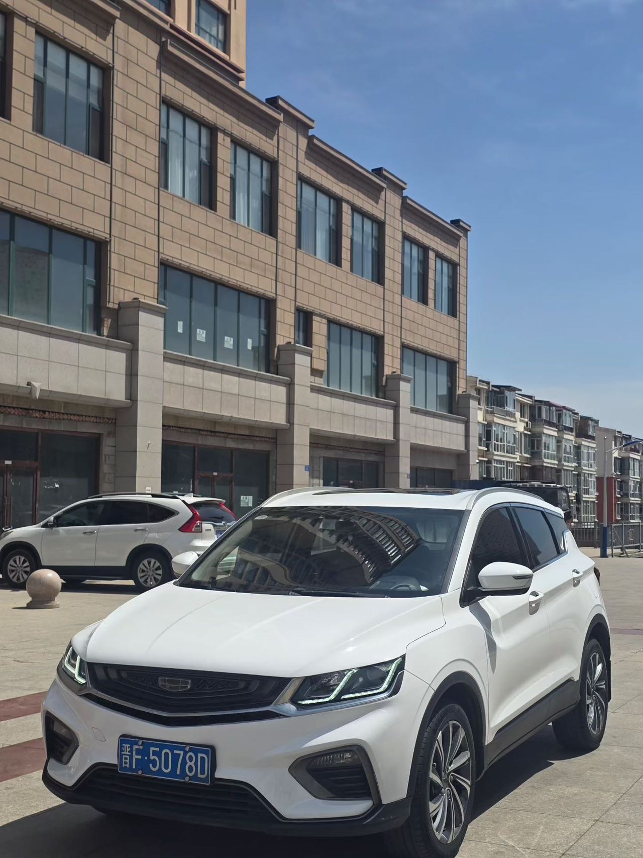 GEELY Coolray 2019 GEELY Coolray 2019 car image