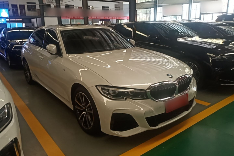 BMW 3 Series 2022 #4 BMW 3 Series 2022 car image #4