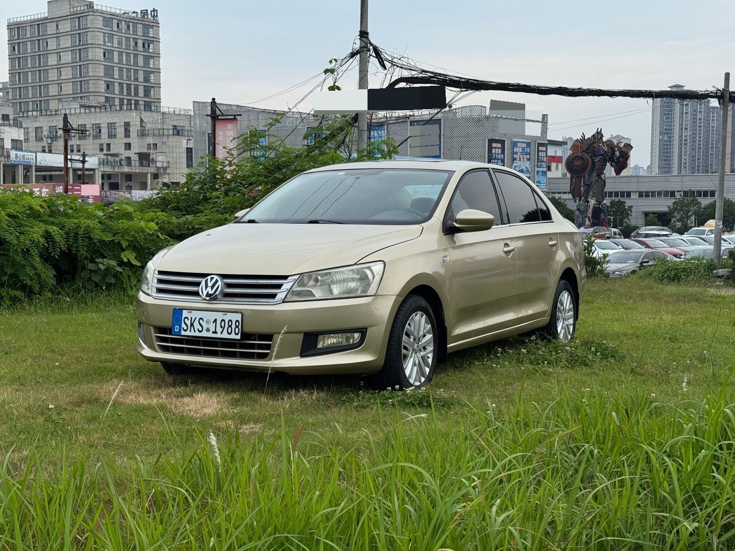 Volkswagen Santana 2013 Volkswagen Santana 2013 car image