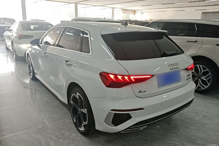 Audi A3 2024 #5 Audi A3 2024 صورة سيارة #5