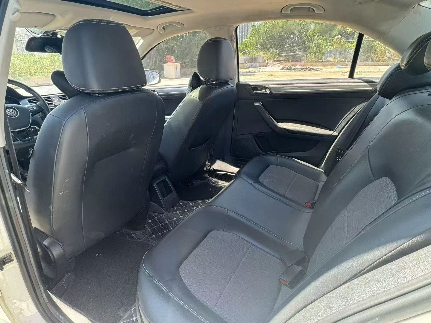 Volkswagen Santana 2017 car image #6
