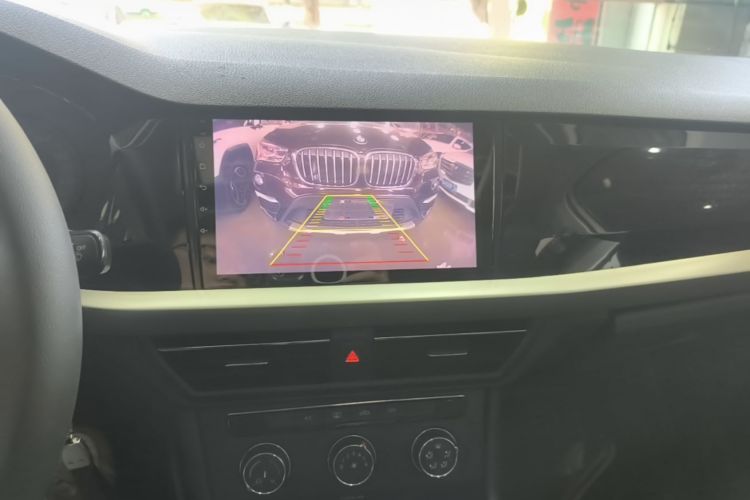 Volkswagen Lavida 2021 car image #13