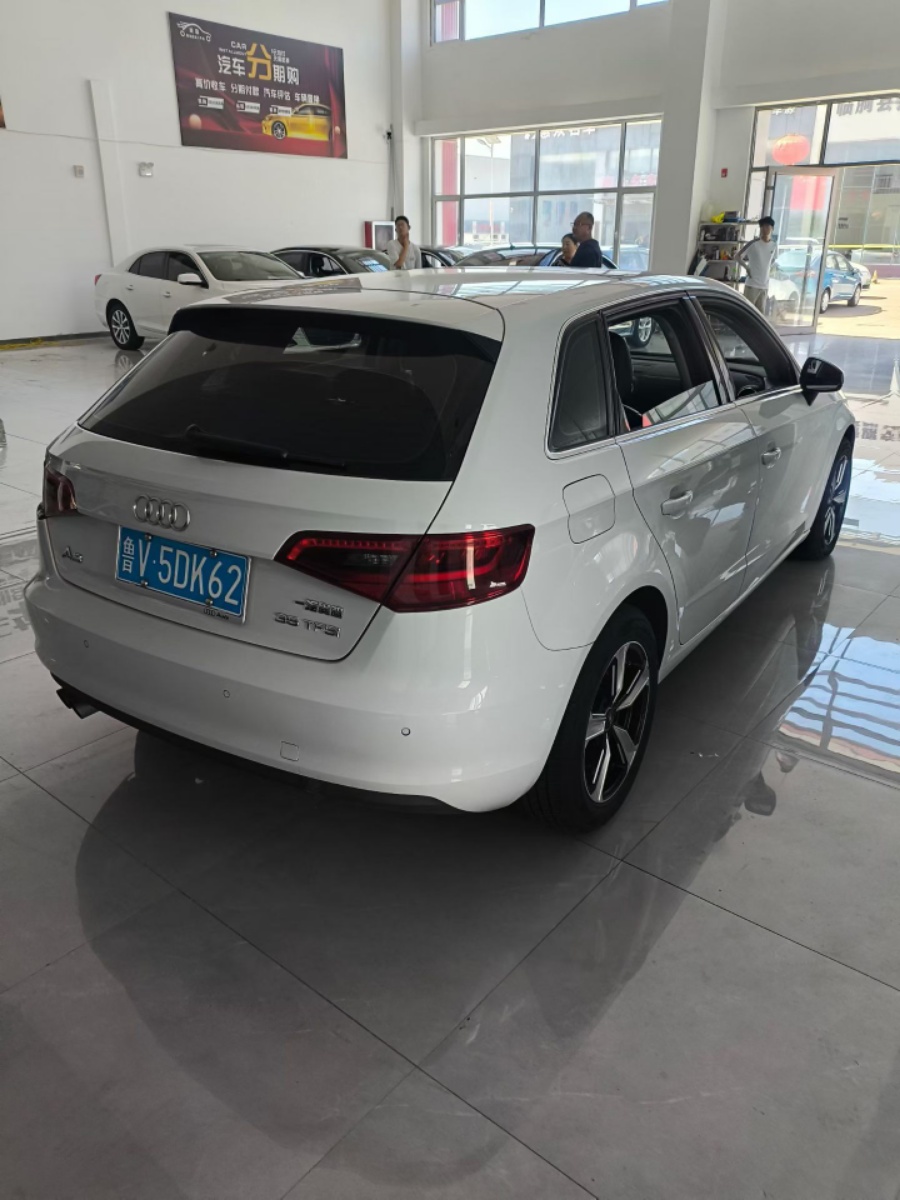 Audi A3 2017 car image #2
