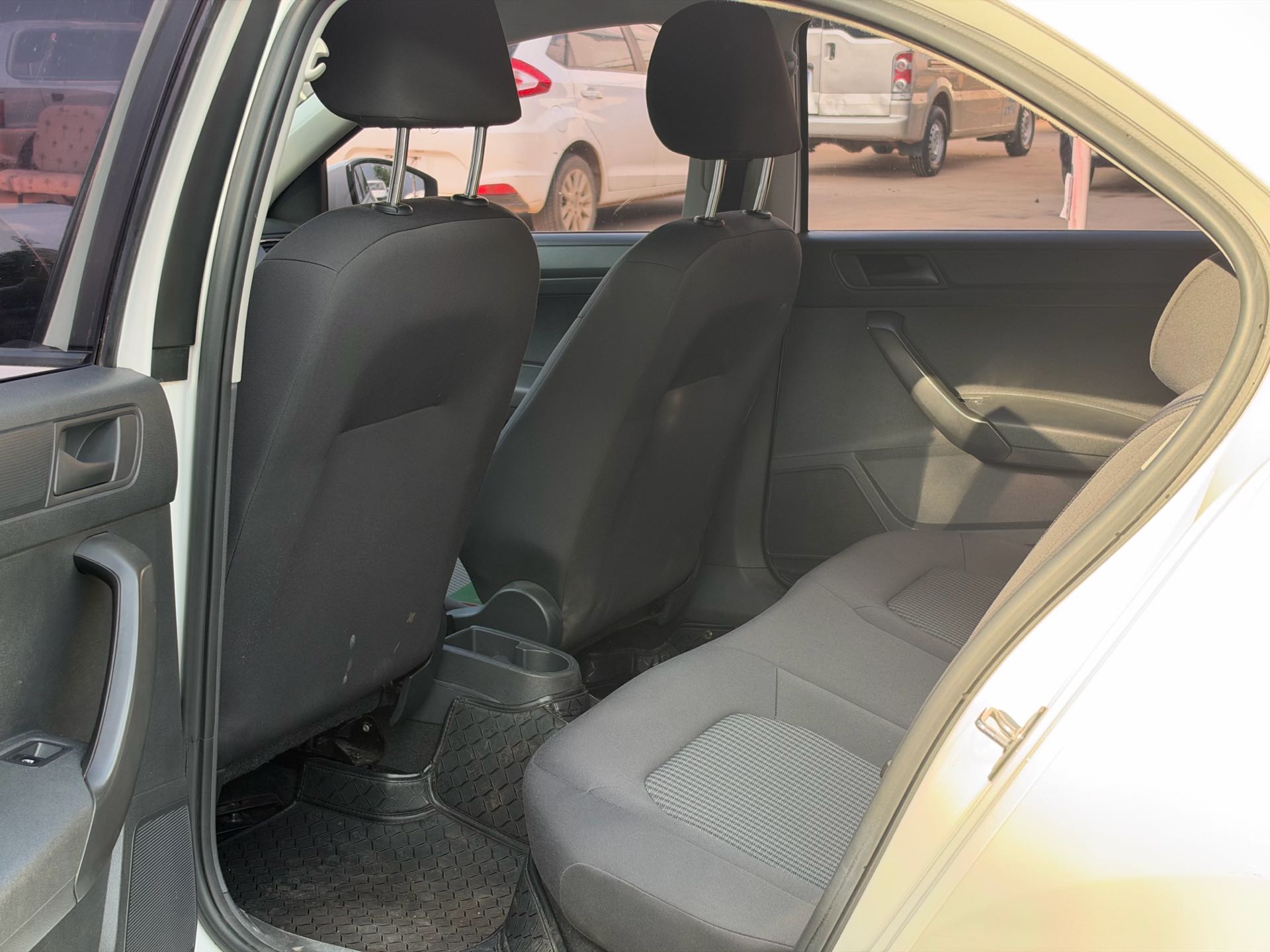 Volkswagen Santana 2017 car image #6
