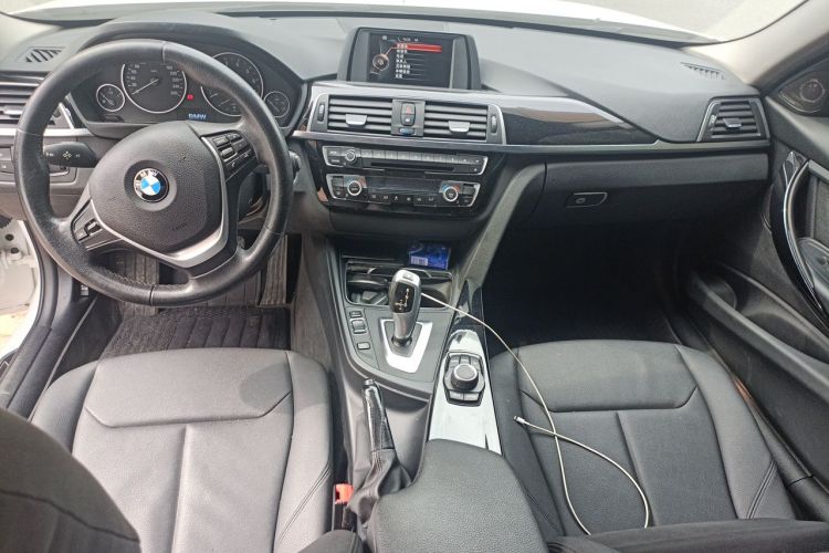 BMW 3 Series 2017 #12 BMW 3 Series 2017 car image #12