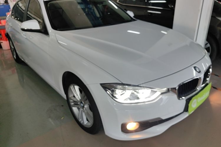 BMW 3 Series 2018 #4 BMW 3 Series 2018 صورة سيارة #4