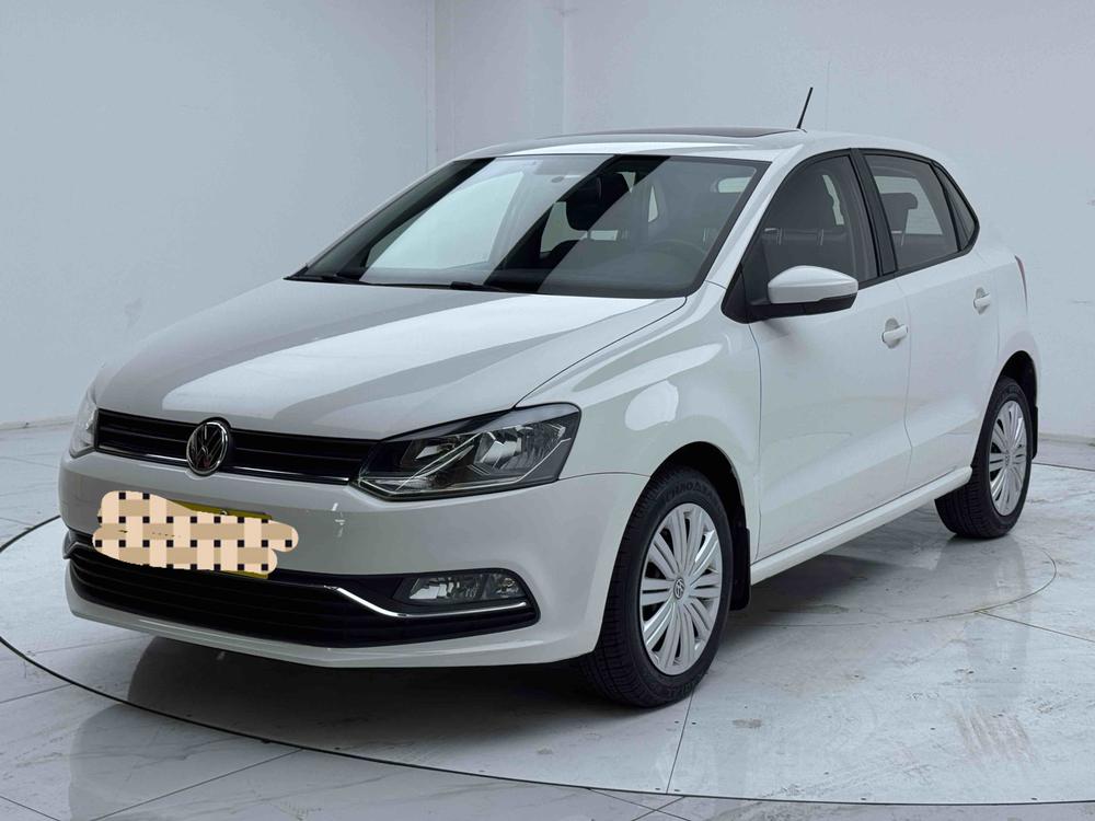 Volkswagen Polo 2016 car image 