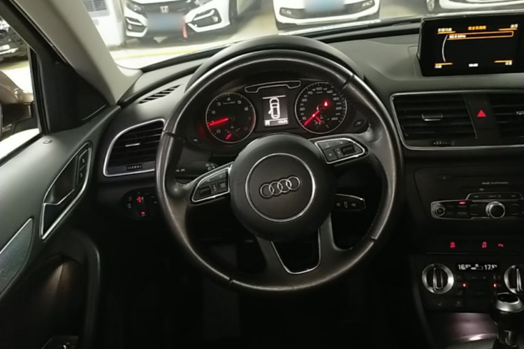 Audi Q3 2015 #15 Audi Q3 2015 car image #15