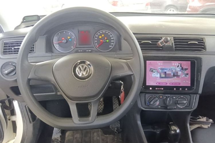 Volkswagen Santana 2019 car image #11