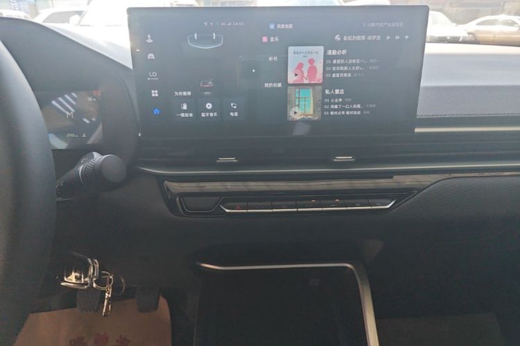 GEELY Emgrand 2025 car image #13