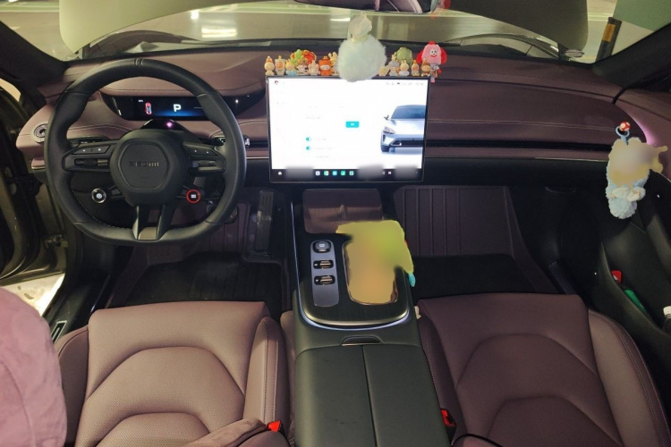 MI SU7 2025 car image #12