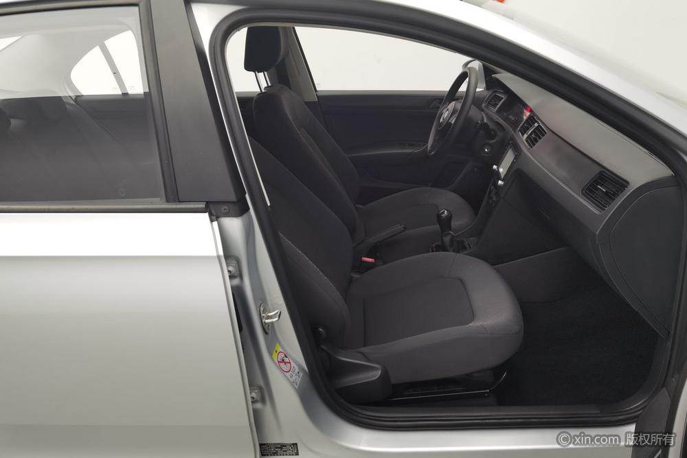 Volkswagen Santana 2015 car image #24