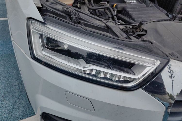 Audi Q3 2019 #8 Audi Q3 2019 car image #8