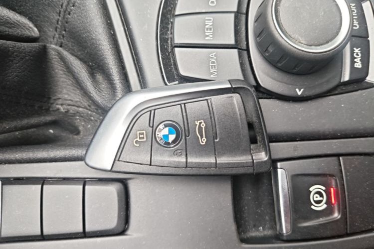 BMW X1 2019 car image #14
