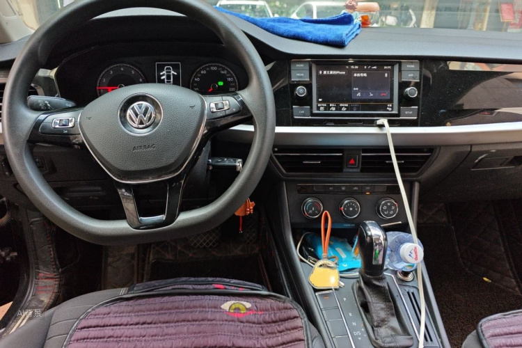 Volkswagen Lavida 2019 #11 Volkswagen Lavida 2019 car image #11