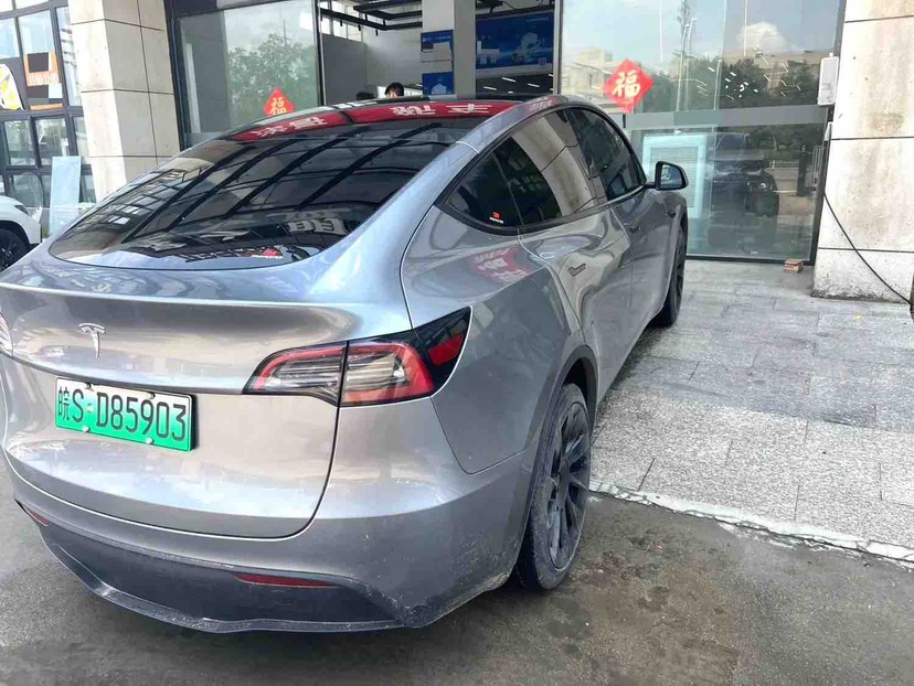 Tesla Model Y 2024 #5 Tesla Model Y 2024 صورة سيارة #5