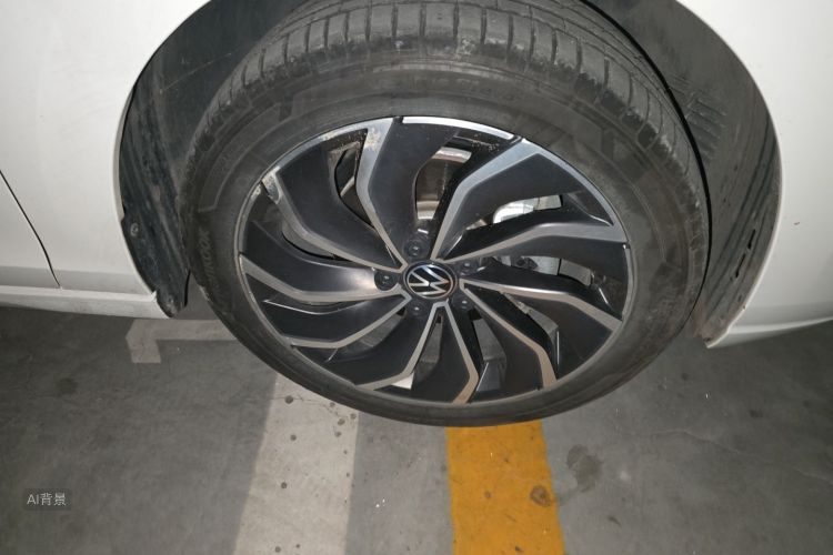 Volkswagen Golf 2022 car image #9