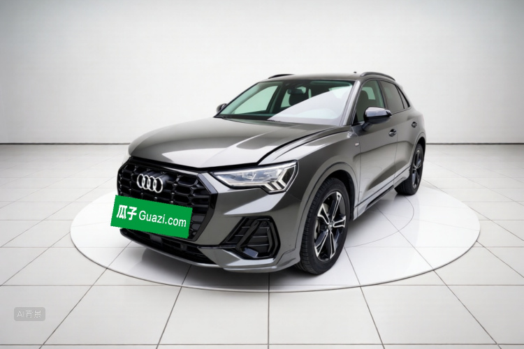 Audi Q3 2020 car image #2