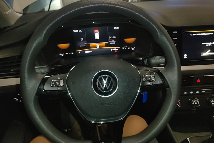 Volkswagen Lavida 2021 car image #15