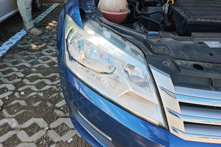Volkswagen Santana 2015 car image #8