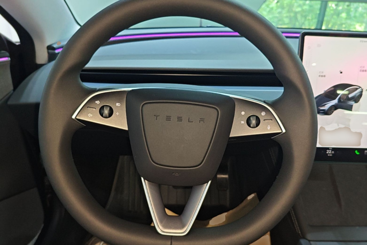 Tesla Model 3 2025 #11 Tesla Model 3 2025 car image #11