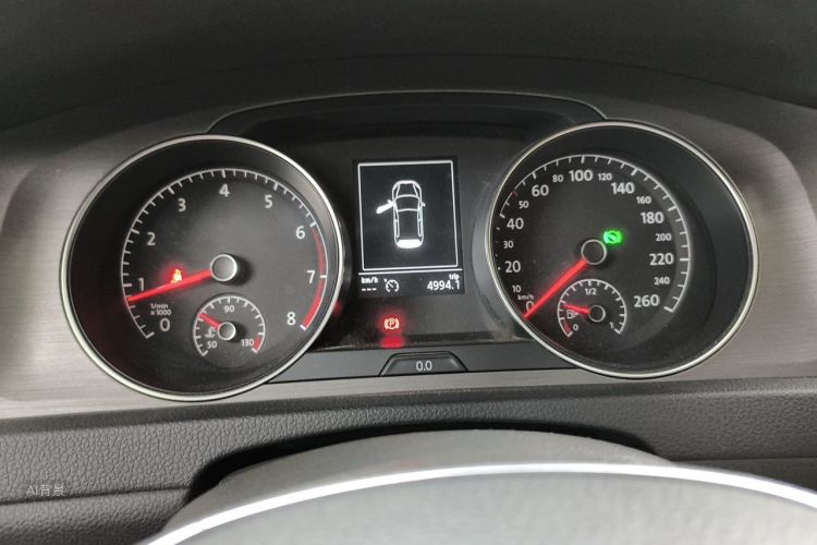Volkswagen Golf 2015 car image #13