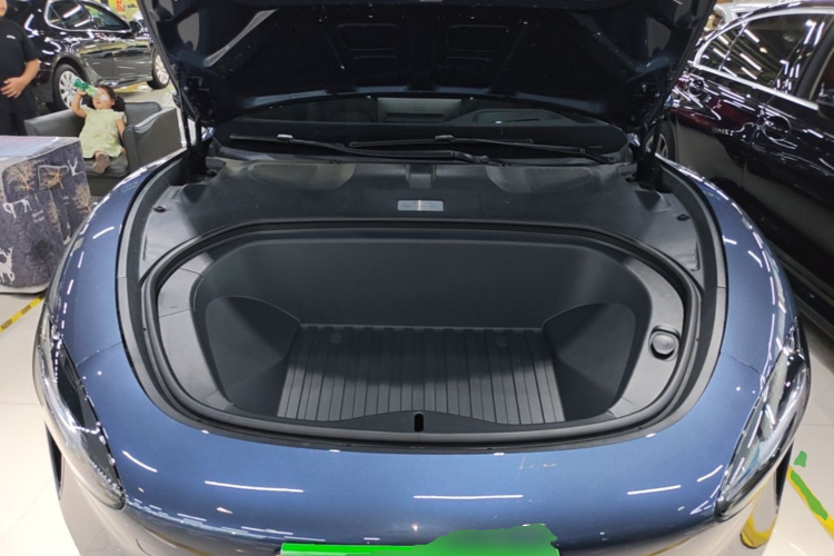MI SU7 2025 immagine di auto #22