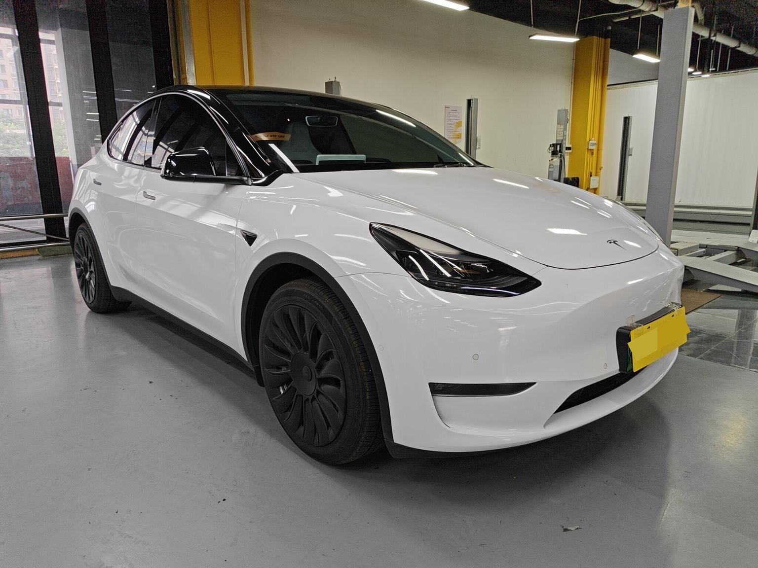 Tesla Model Y 2022 #7 Tesla Model Y 2022 car image #7