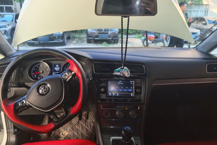 Volkswagen Golf 2017 car image #11