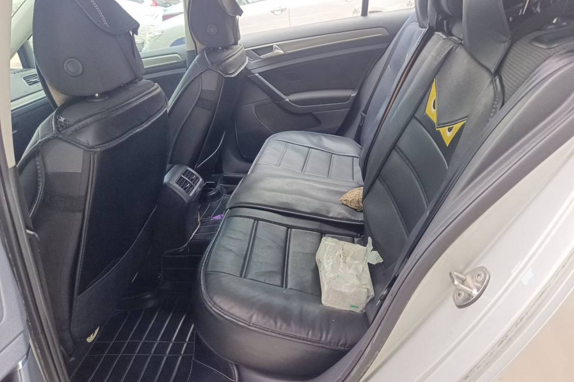 Volkswagen Golf 2015 car image #19