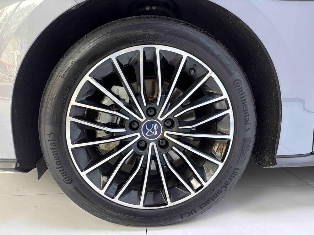 BYD Han 2023 #9 BYD Han 2023 car image #9