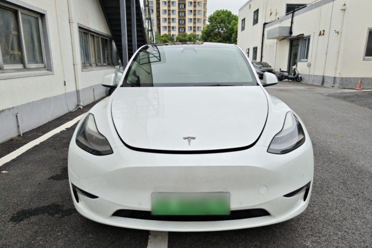 Tesla Model Y 2021 #3 Tesla Model Y 2021 car image #3